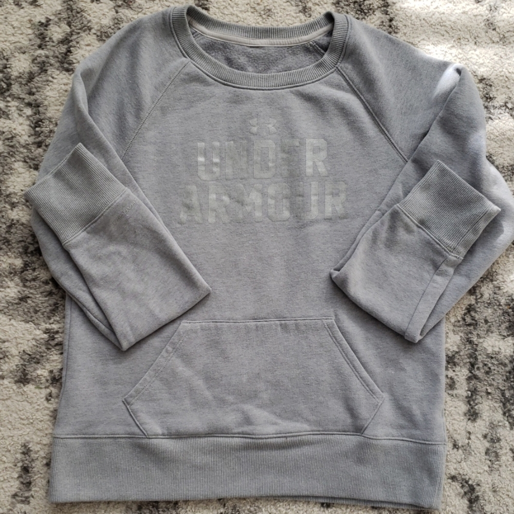 Under Armour women's sweatshirt